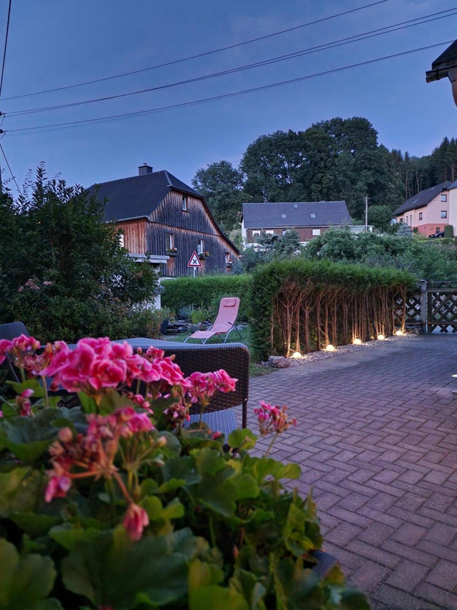 Ferienwohnung Haus Sonnenblick Burkhardtsdorf Esterno foto